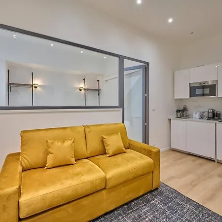 Marais - Modern Apartment Paris